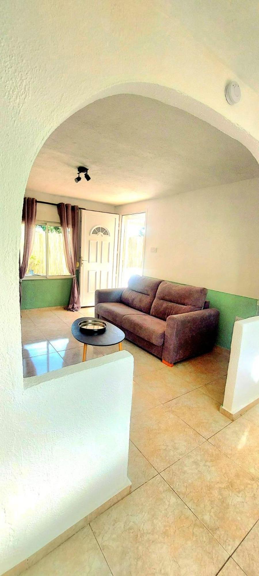 Casa Amarilla